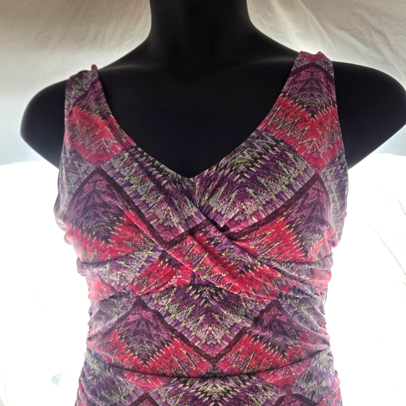 Pretty Swimsuit EUC - Picture 2 of 8